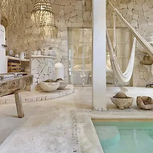 Coconut Cave Ferienhaus